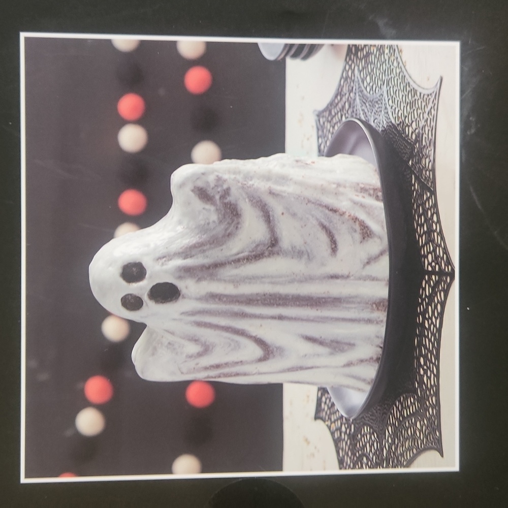 NWT 3D Ghost Cake Pan Bundle - Picture 4 of 5